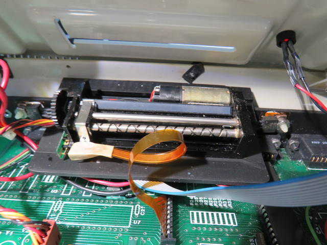 Un "oncle/cousin" de l'Oric ? 1110