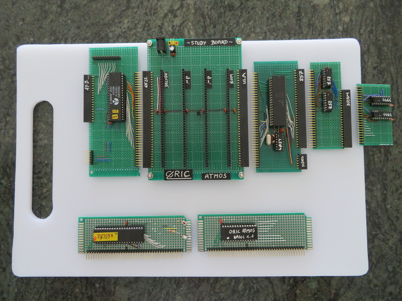 ORIC ATMOS "destrucuturé"  Des_0710