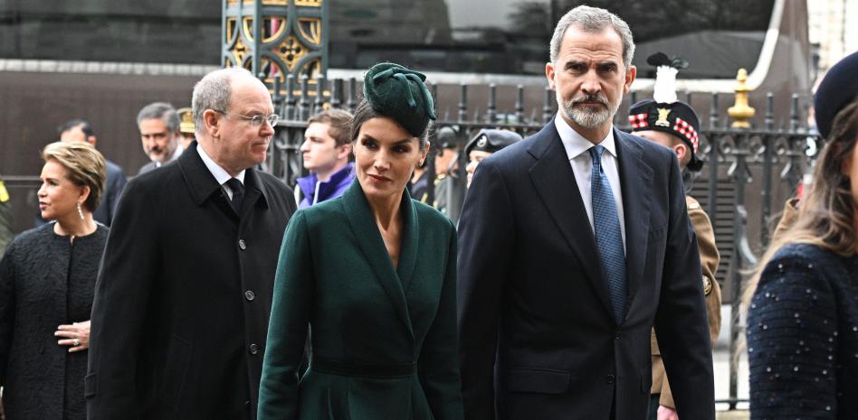 CASA REAL BRITÁNICA - Página 27 12018