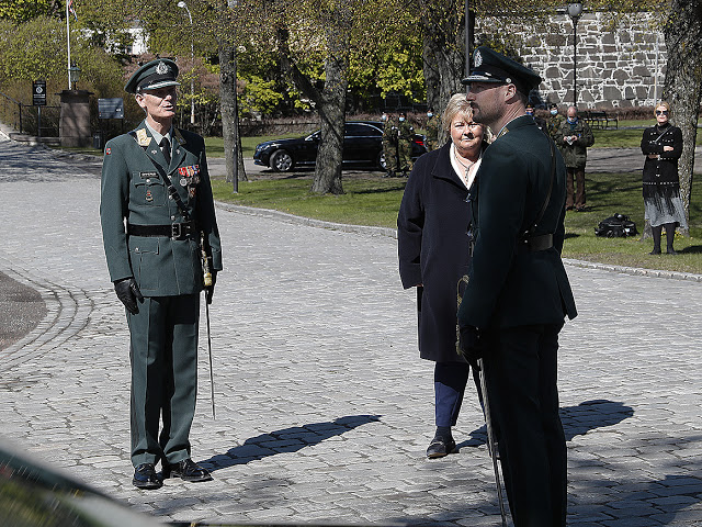 CASA REAL DE NORUEGA - Página 5 2654