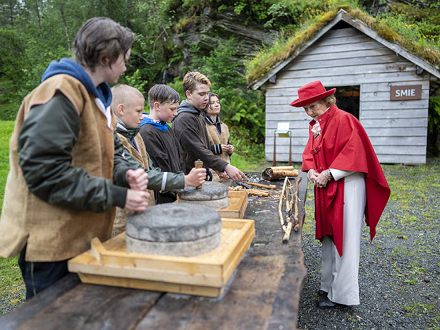 CASA REAL DE NORUEGA - Página 7 7245