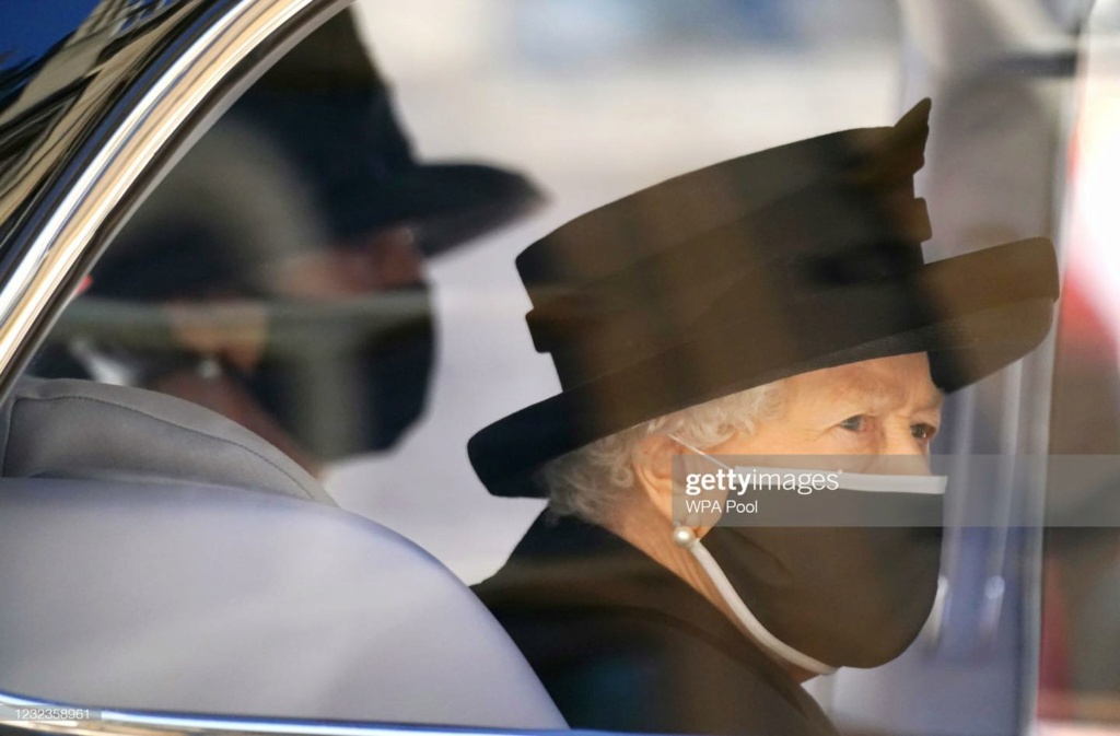 FALLECE EL PRÍNCIPE FELIPE DE EDIMBURGO, MARIDO DE LA REINA ISABEL II - Página 8 8157