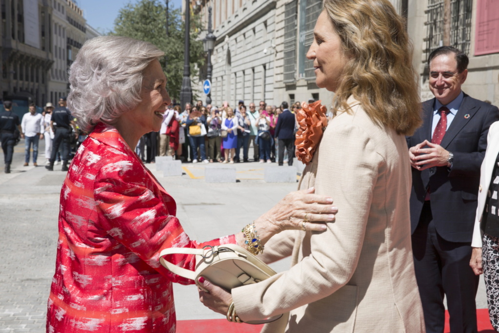 REY  JUAN CARLOS Y DOÑA SOFÍA - AGENDA Y ACTIVIDADES - Página 76 Foto1498