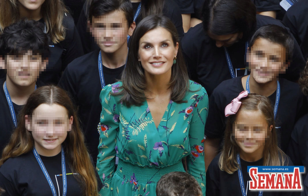 AGENDA PERSONAL DE LA REINA LETIZIA  (3era. parte - ) - Página 50 Foto1957