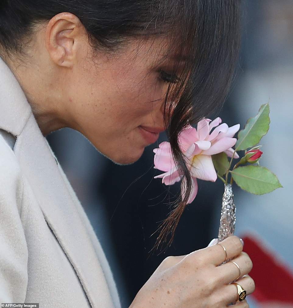  PRINCIPE HARRY  MEGHAN Y BABY SUSSEX  (1) - TODO SOBRE ELLOS AQUÍ. - Página 23 Meg110