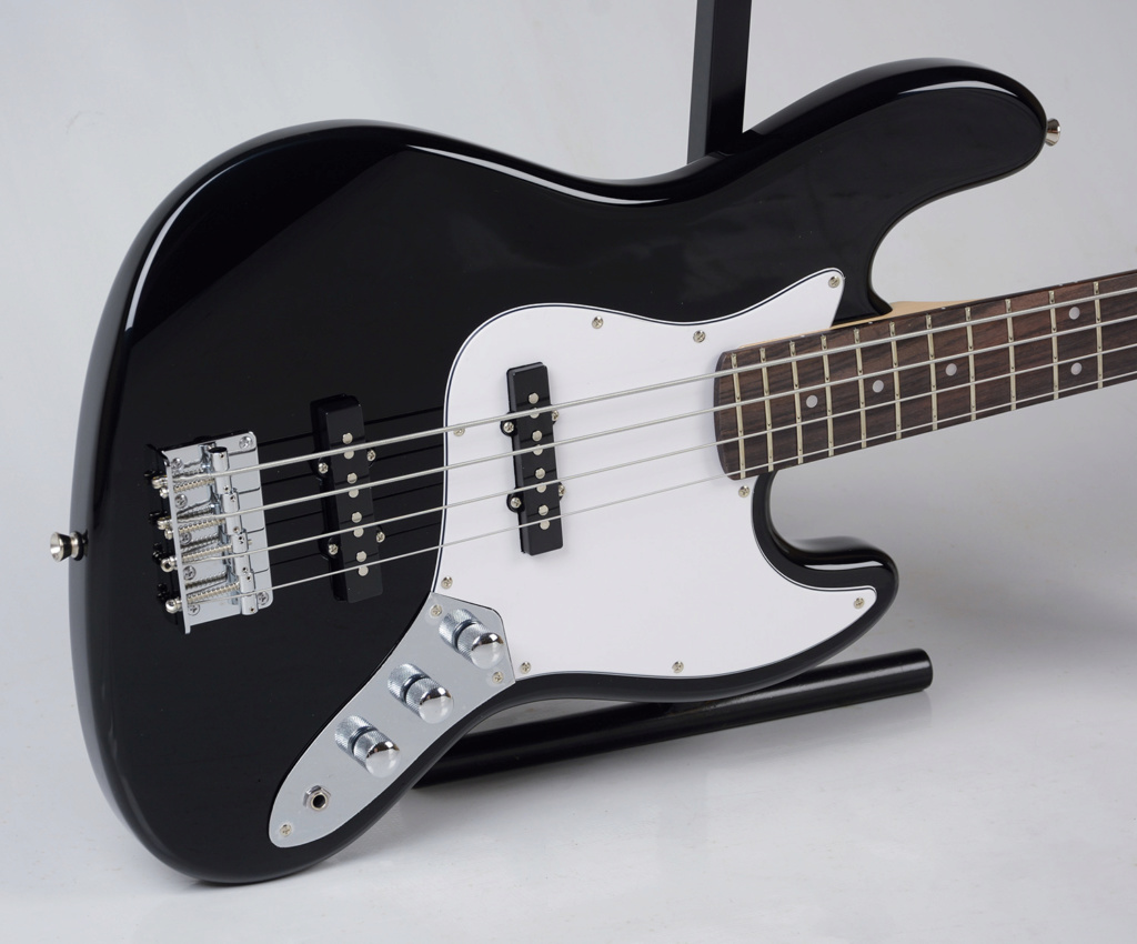 Strinberg lança uma linha jazz Bass. Jbs40_10