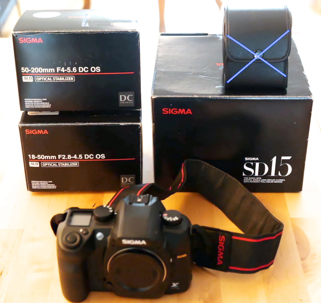  [VENDU] Sigma SD15 +  objectifs + accessoires P1001821