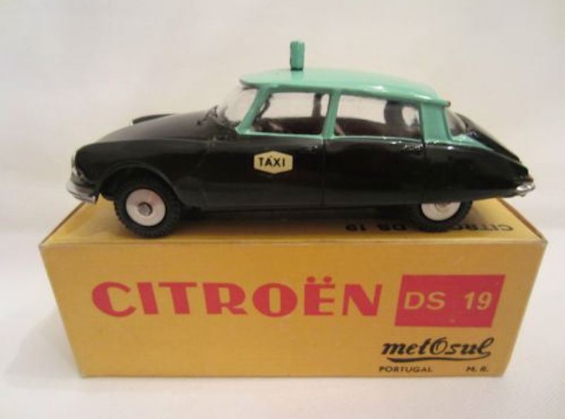 Citroën miniatures > Taxi avant 1980 Citro276