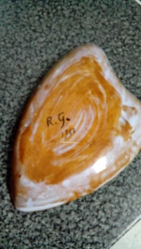 R.G. 1960. Primitive-looking sgraffito shallow dish. 20200473