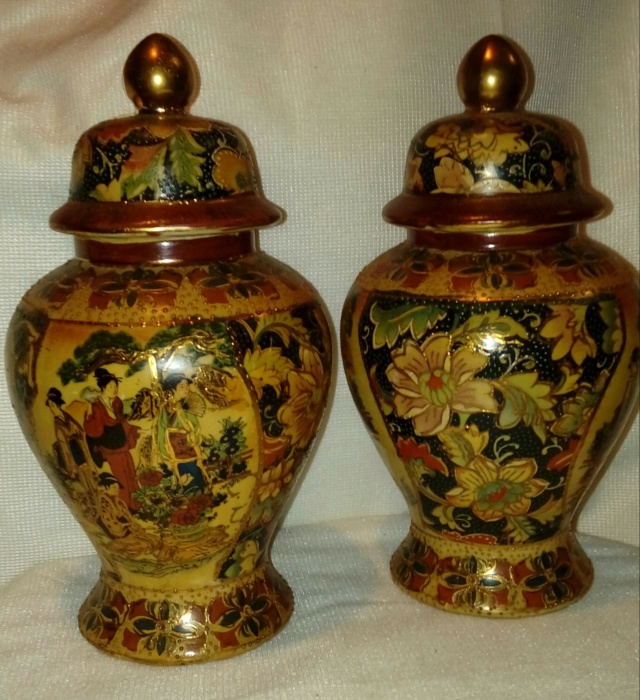 Modern Pair of Chinese Satsuma style Ginger Jars and Larger Jar & Cover 20200858