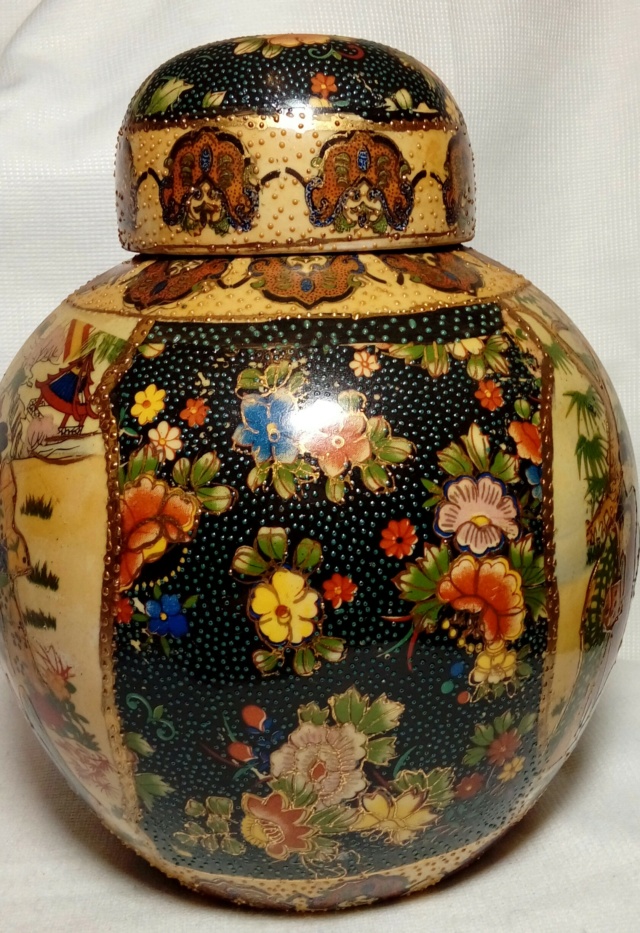 Pair of Chinese Satsuma style Ginger Jars and Larger Jar & Cover 20200860