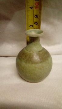 Nice little vase, incised 'DS' or similar. 20200935