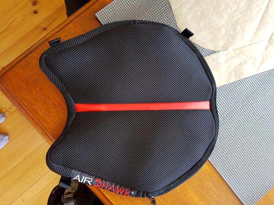 SOLD: AIRHAWK Motorcycle Cushion (36cm wide, 33cm long) Bcaaae10