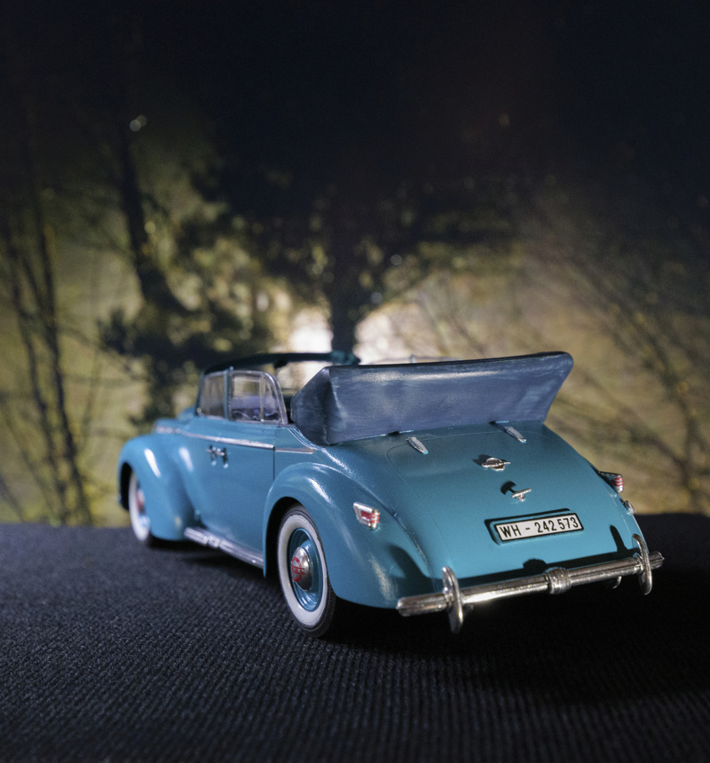 * 1/24 Opel Admiral Saloon / ICM - Page 2 Opel_a30