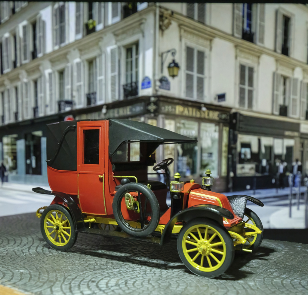 1/24 - RENAULT AG 1910 TAXI DE LA MARNE - ICM - MONTAGE TERMINE * Taxi_d18