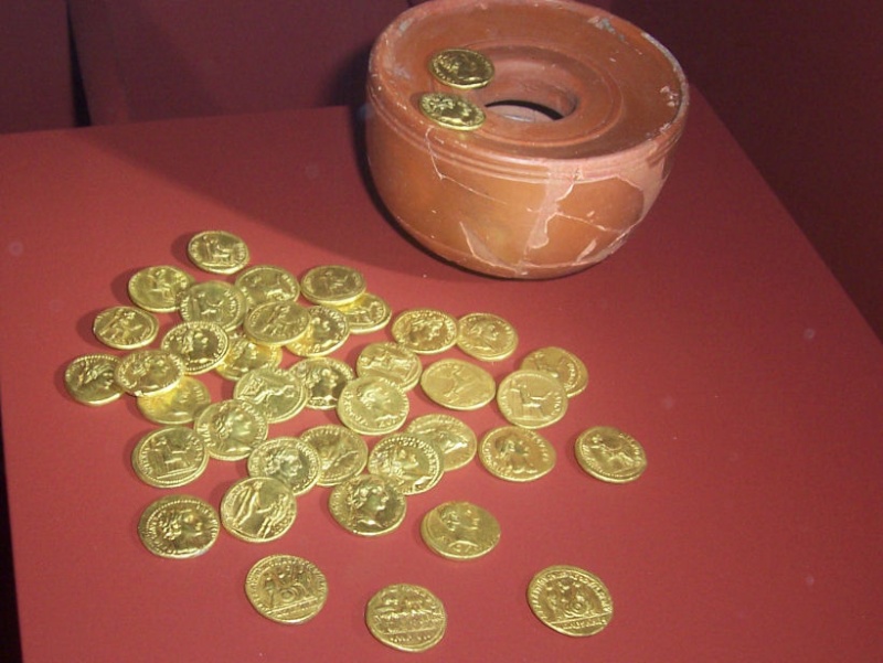 Montans Aureus10