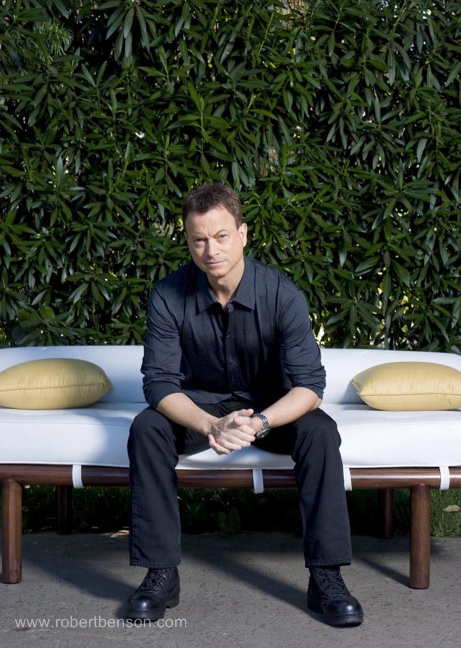 Photos - Page 12 Sinise14