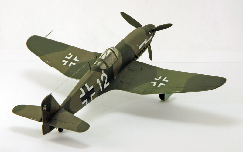 Heinkel He 100D en duo, 1:48 HiPM & 1:72 MPM Heinke12