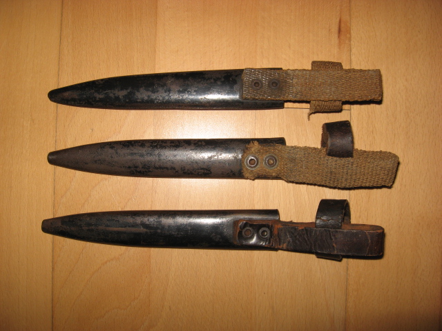 Les couteaux - poignards "réglementaires"  Img_2515