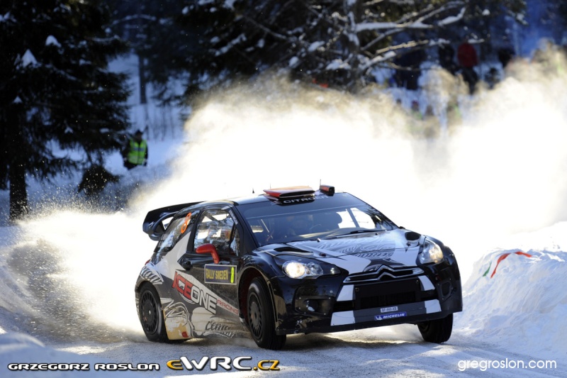 [WRC] 2011 - Rallye de Suède - Page 3 Gr_a_320