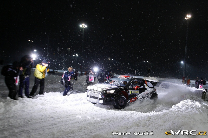 [WRC] 2011 - Rallye de Suède - Page 3 Pe_a_321