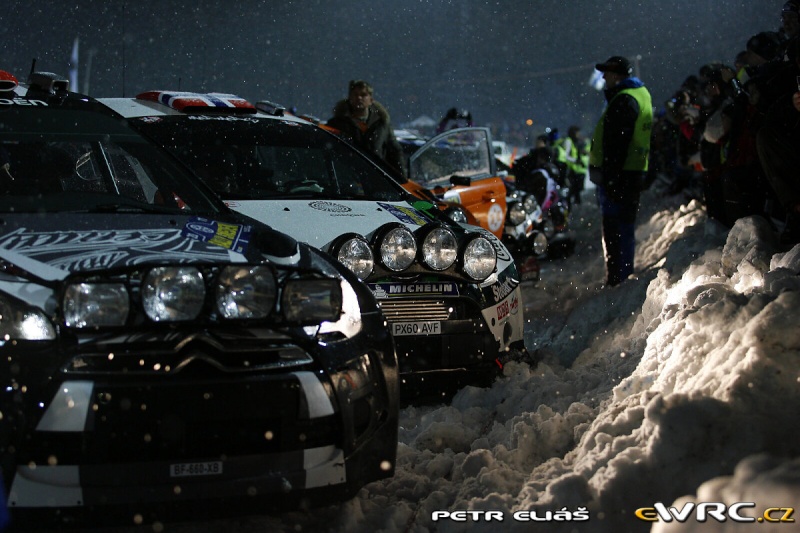 [WRC] 2011 - Rallye de Suède - Page 3 Pe_p_110