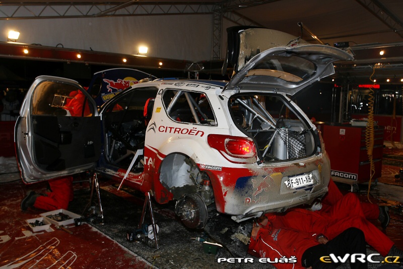 [WRC] 2011 - Rallye de Suède - Page 3 Pe_s_310