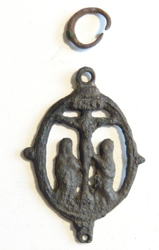 Crucificado (ventana) De rosario s.XVII (R.M. PFV-Crucificado1) Calvai10