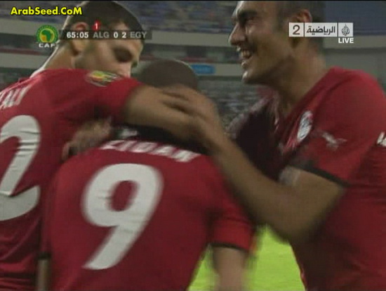 انجولا2010- الدور قبل النهائى: مصر والجزائر 4-0 .... ( اهداف Snapsh19
