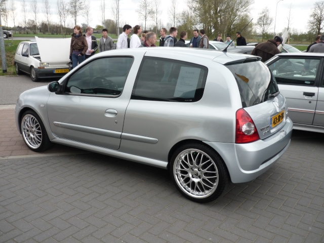[RENAULT] CLIO - Page 2 P1010831