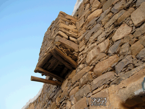 زيارة ابوخاطر الى قلعة رعوم في نجران 12uoo11