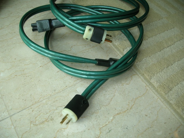 Wireworld Electra lll Powercord (used) Wirewo11