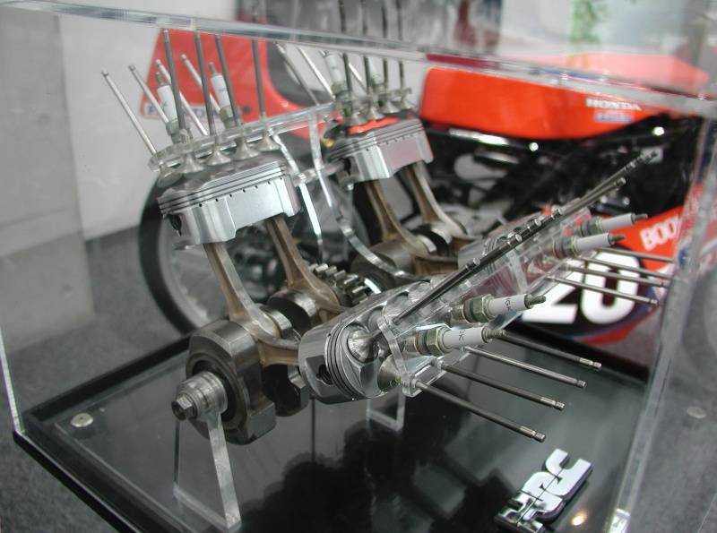 Misc cool engine pics... Ovalpi10