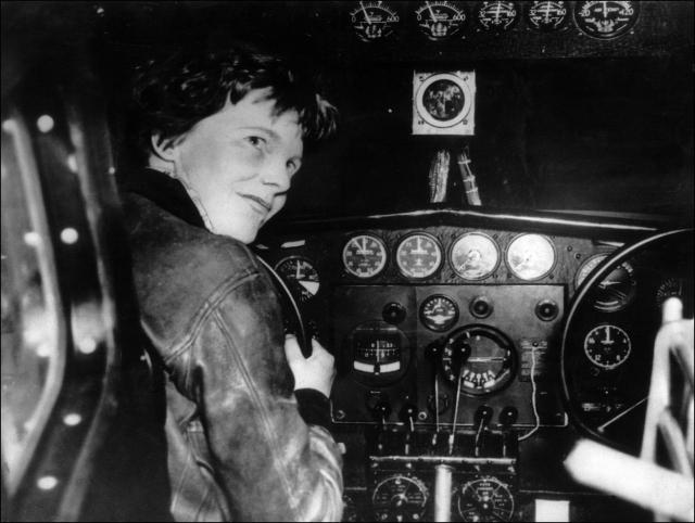 Amelia Earhart, Amelie10