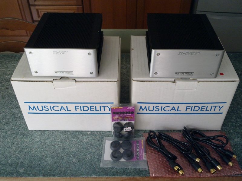 Musical Fidelity X-10v3 & X-PSUv3 (Used) 00611