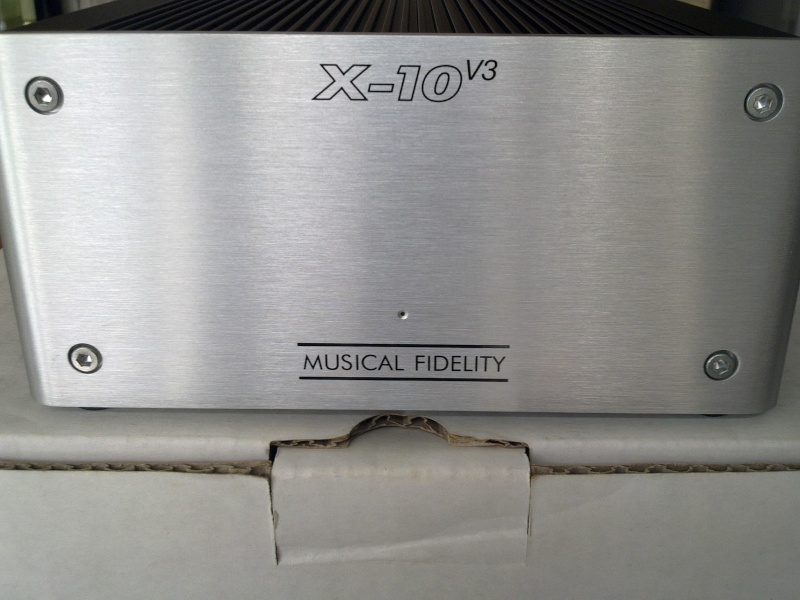Musical Fidelity X-10v3 & X-PSUv3 (Used) - SOLD 00810