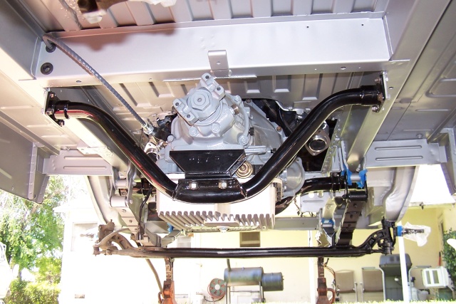 V8 Engine Swap, by Hellfish  100_1129
