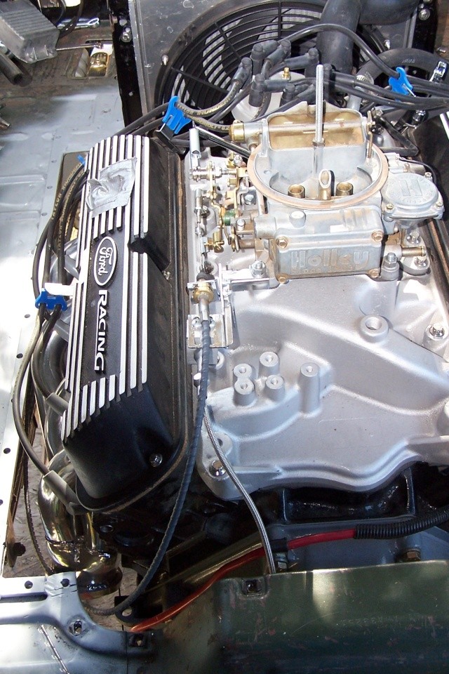 V8 Engine Swap, by Hellfish  100_1216