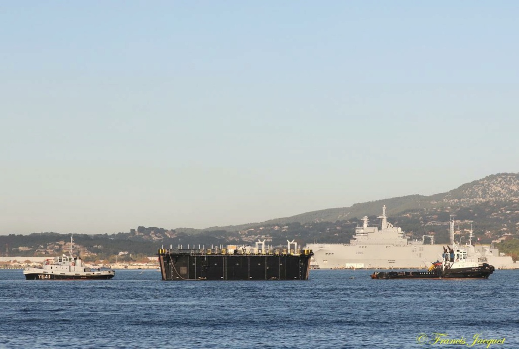 [Les ports militaires de métropole] Port de Toulon - TOME 2 - Page 11 05398