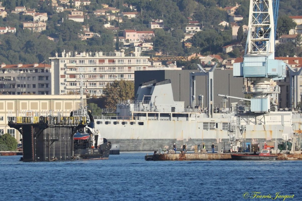 [Les ports militaires de métropole] Port de Toulon - TOME 2 - Page 11 08378