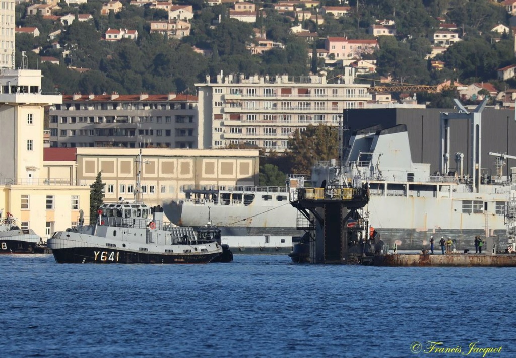 [Les ports militaires de métropole] Port de Toulon - TOME 2 - Page 11 09365