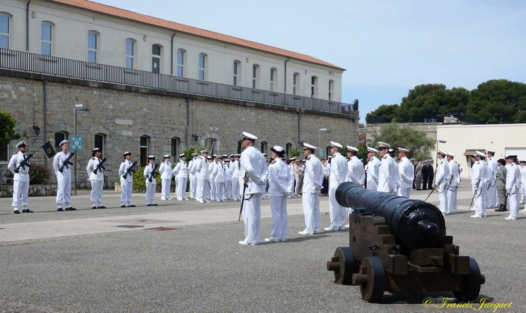 [Les ports militaires de métropole] Port de Toulon - TOME 2 - Page 16 18343