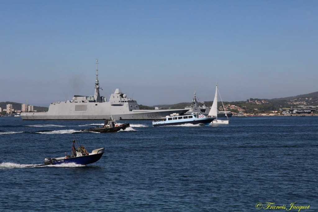 [Les ports militaires de métropole] Port de Toulon - TOME 2 - Page 11 1n5a6025