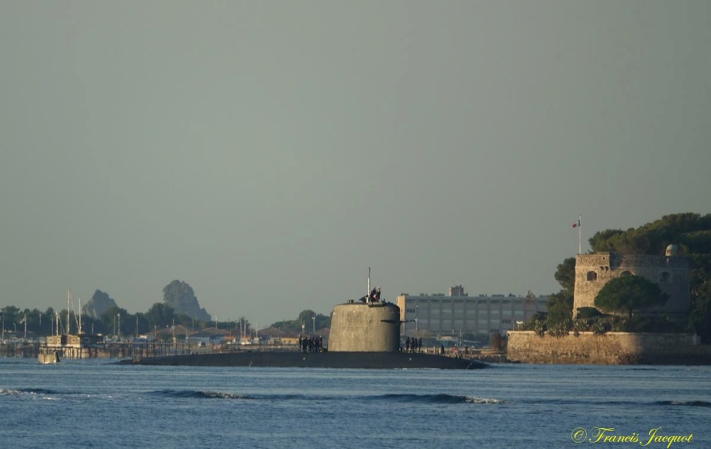 [Les ports militaires de métropole] Port de Toulon - TOME 2 - Page 7 Dsc02520