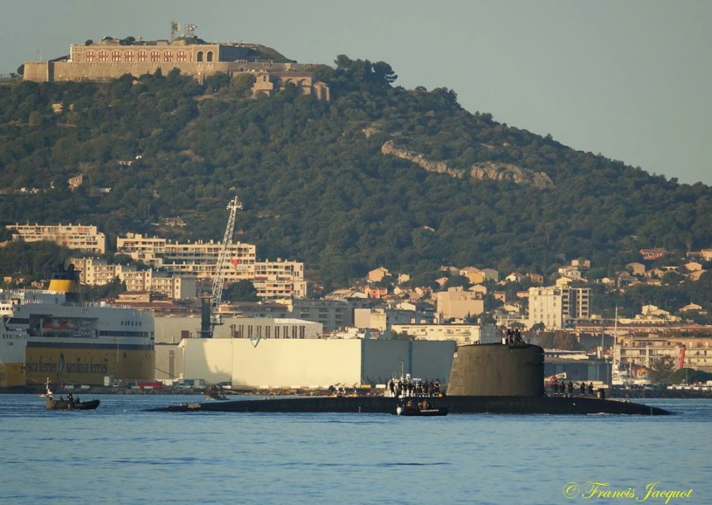 [Les ports militaires de métropole] Port de Toulon - TOME 2 - Page 7 Dsc02522
