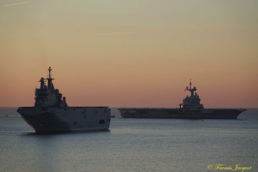 [Les ports militaires de métropole] Port de Toulon - TOME 2 - Page 8 Dsc03520