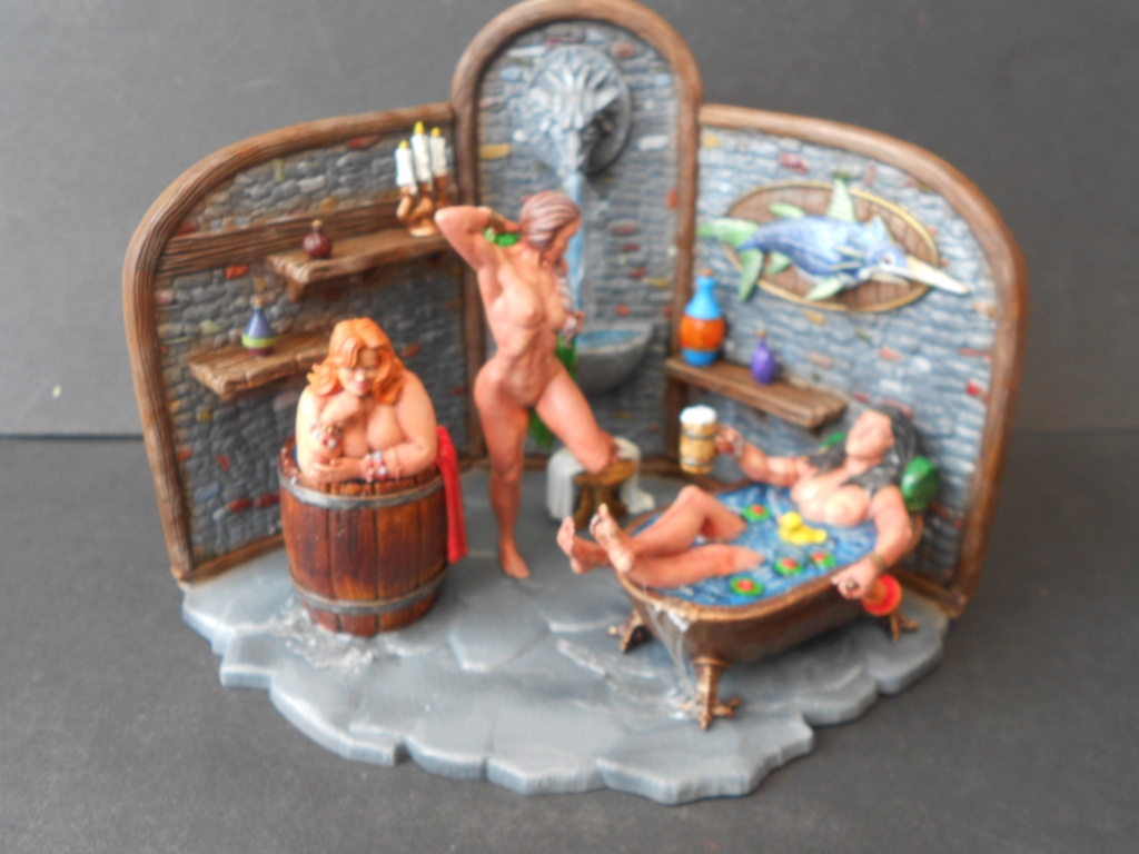 "Chilling in the bathhouse" (Détente dans les bains publics) - 75 mm - Clay Demon Miniature   Dsc10688