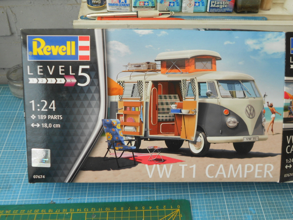 VW camper T1 Revell 1/24 Dsc10860