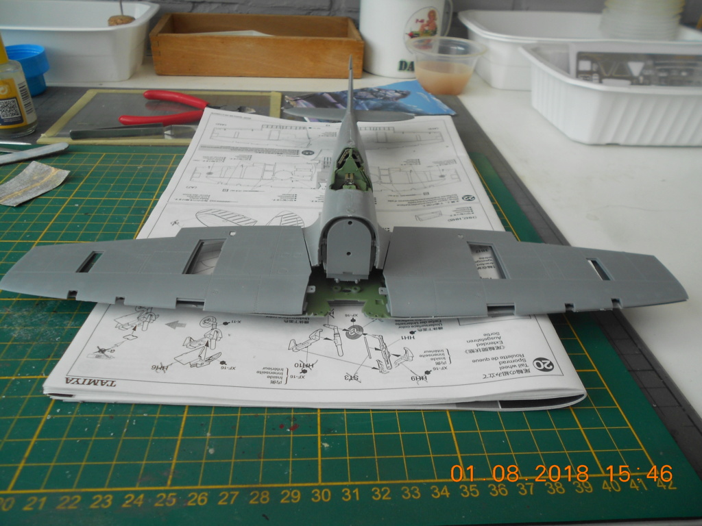 [TAMIYA] SUPERMARINE SPITFIRE Mk VIII Réf 60320 Dscn0167