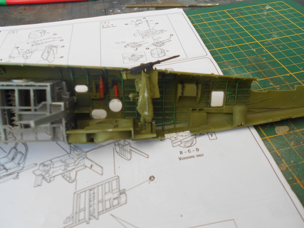 1/48 - NORTH AMERICAN B25 MITCHELL - ITALERI - MONTAGE TERMINE - Page 2 Dscn2585